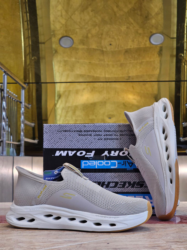کتونی اسکیچرز اسلیپ مسترکوالیتیSkechers GOwalk Slip-insساخت ویتنام وارداتی کتونی طبی سبک و راحت فروش تکی و عمده سایز ۴۰ الی۴۵ ضمانت کیفیت کالا