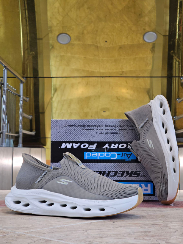 کتونی اسکیچرز اسلیپ مسترکوالیتیSkechers GOwalk Slip-insساخت ویتنام وارداتی کتونی طبی سبک و راحت فروش تکی و عمده سایز ۴۰ الی۴۵ ضمانت کیفیت کالا