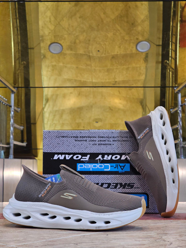 کتونی اسکیچرز اسلیپ مسترکوالیتیSkechers GOwalk Slip-insساخت ویتنام وارداتی کتونی طبی سبک و راحت فروش تکی و عمده سایز ۴۰ الی۴۵ ضمانت کیفیت کالا