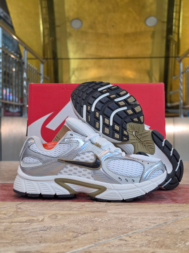 کتونی نایک وی فایو کی مسترکوالیتی Nike v5k run ساخت ویتنام وارداتی سایز۴۰الی45ضمانت کیفیت کالا فروش تکی و عمده