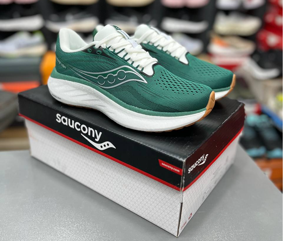 کتونی ساکونی راید۱۸مسترکوالیتیSaucony Ride 18ساخت ویتنام وارداتی سایز ۴۰ الی ۴۵ضمانت کیفیت کالا فروش تکی و عمده