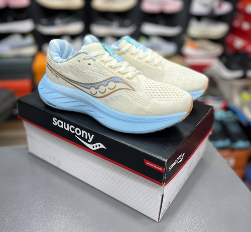 کتونی ساکونی راید۱۸مسترکوالیتیSaucony Ride 18ساخت ویتنام وارداتی سایز ۴۰ الی ۴۵ضمانت کیفیت کالا فروش تکی و عمده