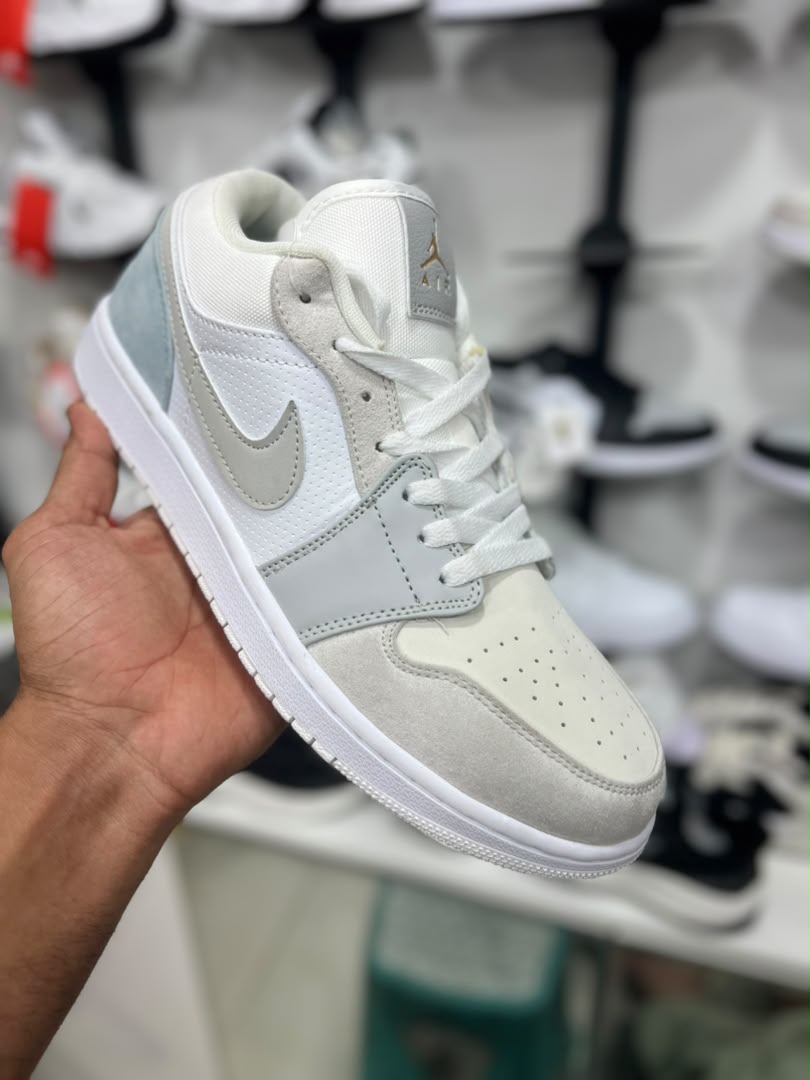 کتونی نایک ایر جردن وان Nike Air Jordan 1ساخت ویتنام وارداتی سایز۴۰ الی ۴۵ فروش تکی و عمده ضمانت کیفیت کالا