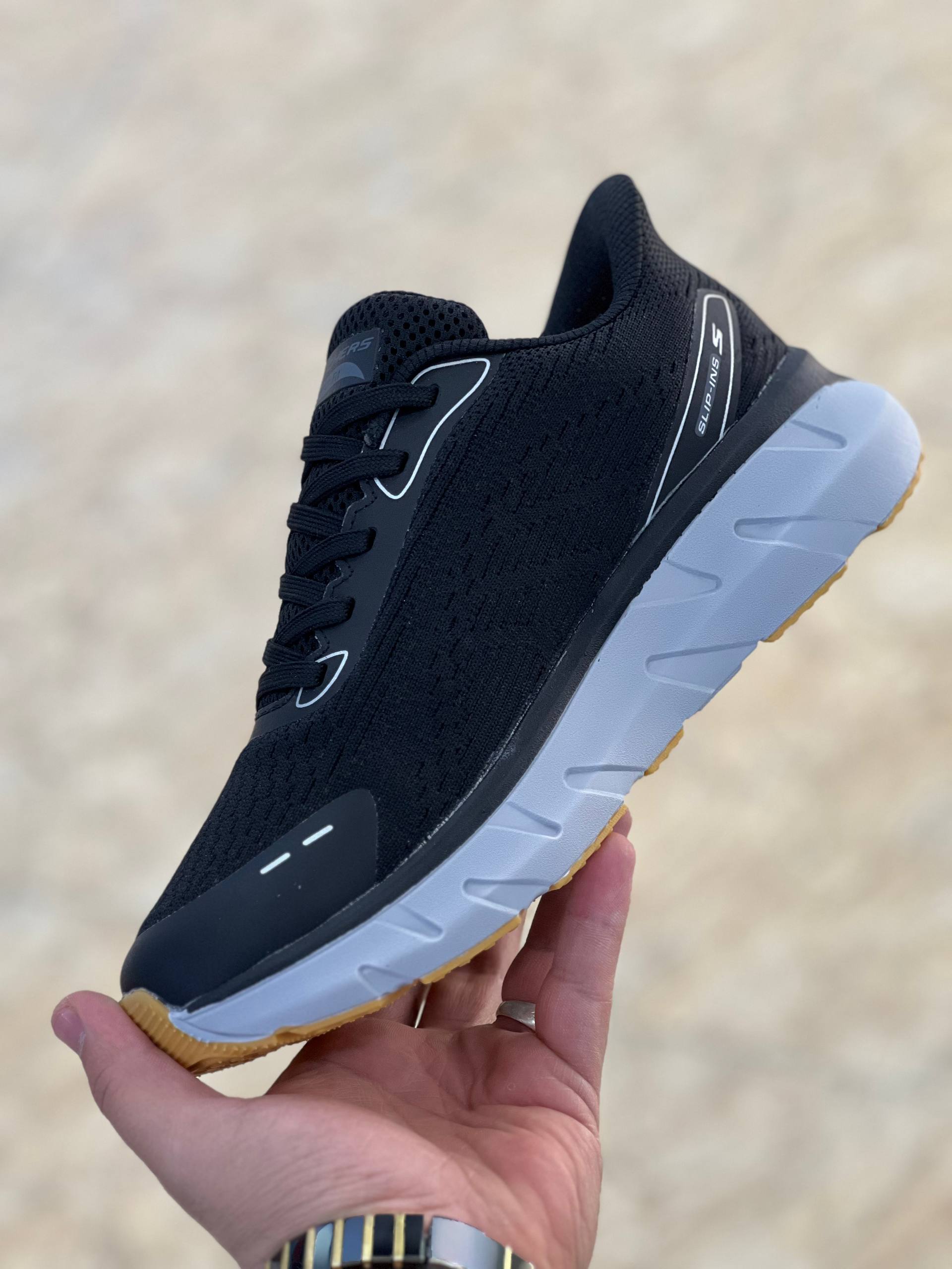 کتونی اسکیچرز آرچ فیت اسلیپ اینز با زیره گودیر مسترکوالیتیSkechers Archfit Slip-insساخت ویتنام وارداتی سایز۴۰ الی ۴۵فروش تکی و عمده ضمانت کیفیت کالا