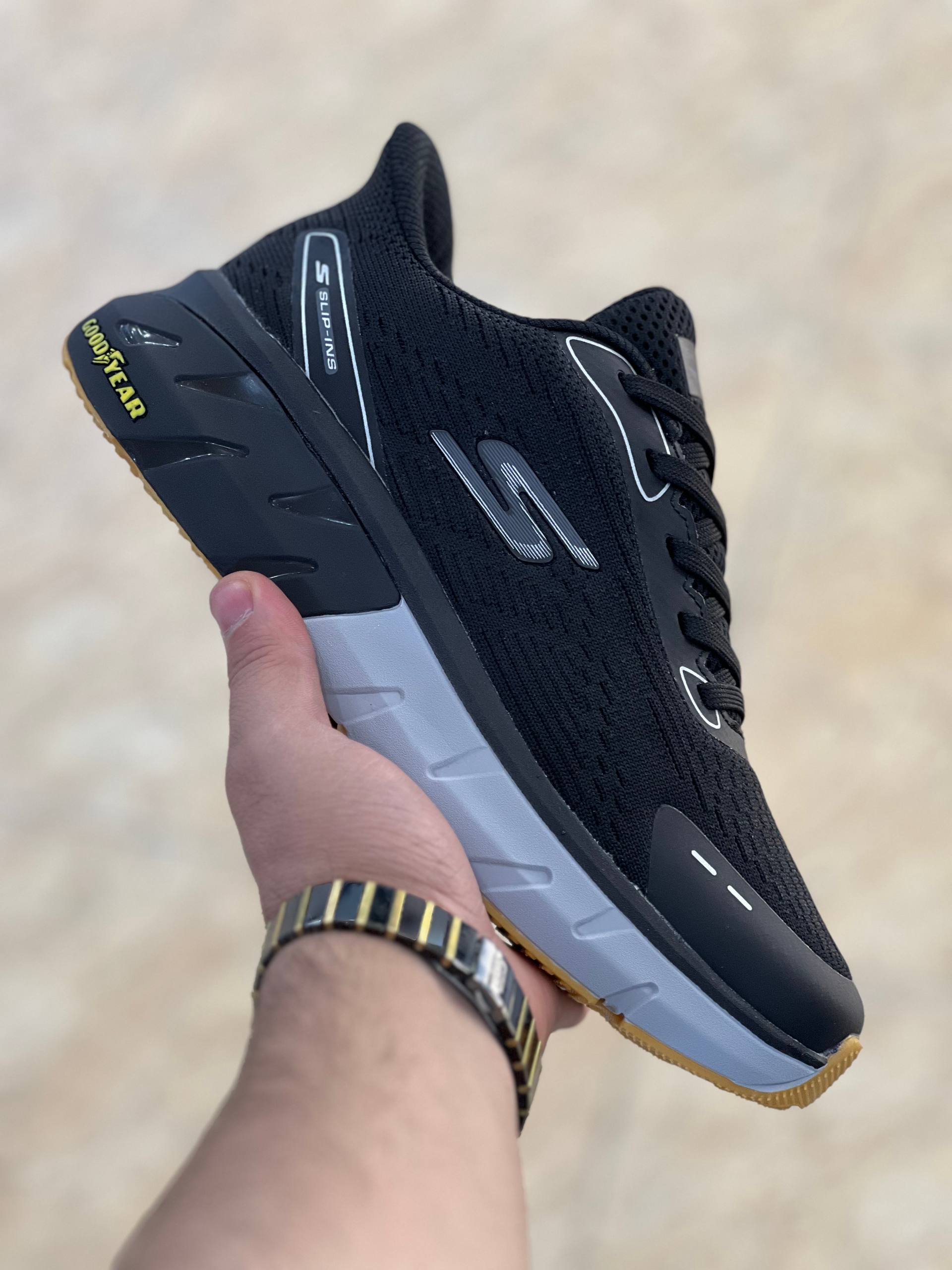 کتونی اسکیچرز آرچ فیت اسلیپ اینز با زیره گودیر مسترکوالیتیSkechers Archfit Slip-insساخت ویتنام وارداتی سایز۴۰ الی ۴۵فروش تکی و عمده ضمانت کیفیت کالا