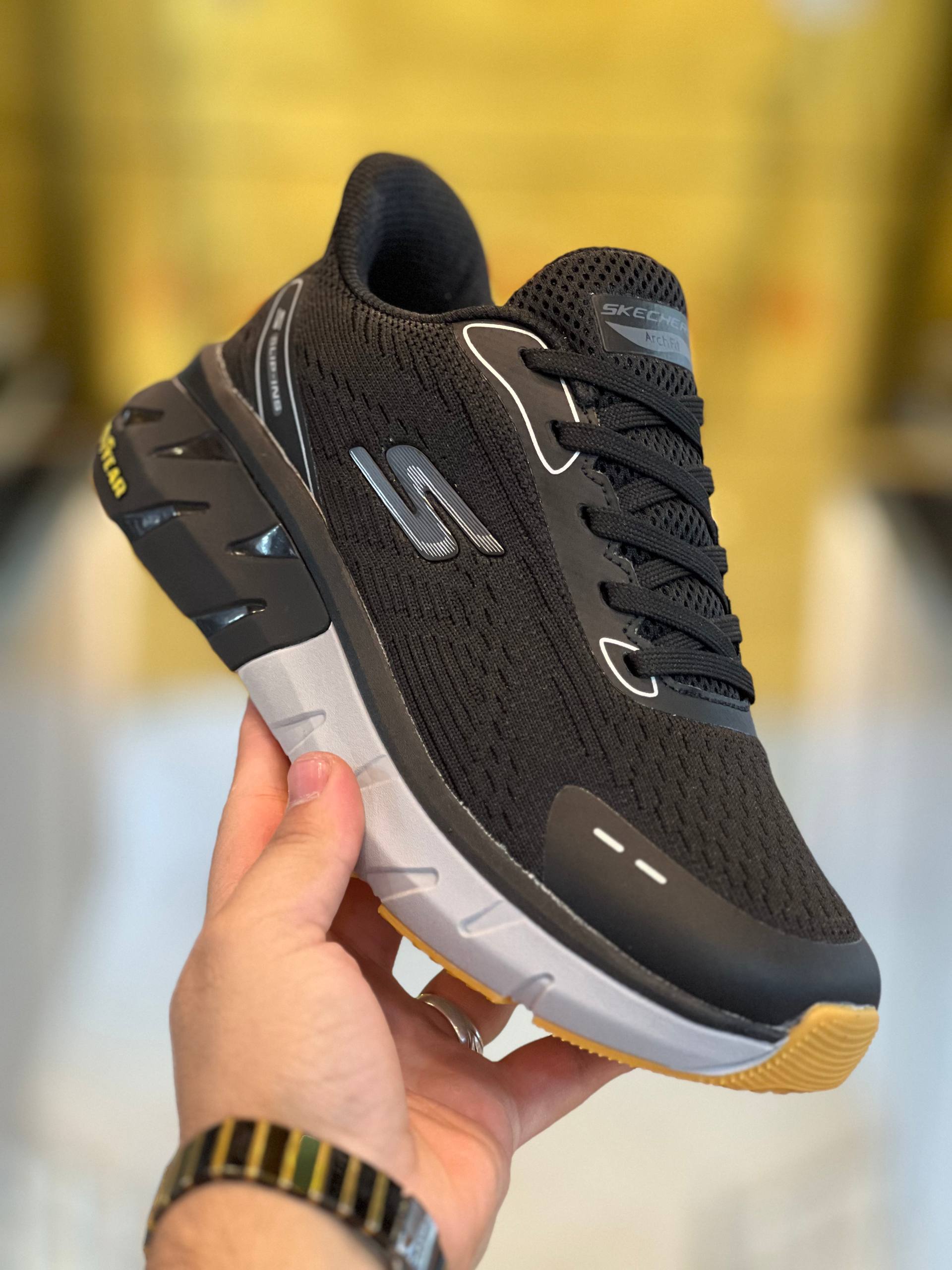 کتونی اسکیچرز آرچ فیت اسلیپ اینز با زیره گود یرSkechers Archfit Slip-insساخت ویتنام وارداتی سایز۴۰ الی ۴۵فروش تکی و عمده ضمانت کیفیت کالا