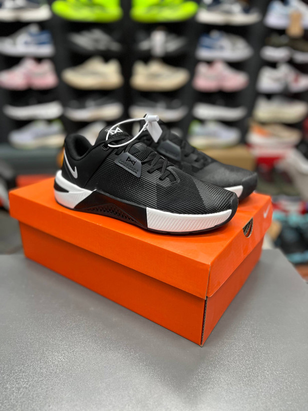 کتونی نایک متکان ۱۰ مسترکوالیتی Nike Metcon ۱۰ساخت ویتنام وارداتی سایز۳۷ الی ۴۵ ست زنانه و مردانه فروش تکی و عمده ضمانت اصالت کالا بالاترین کیفیت پایین ترین قیمت