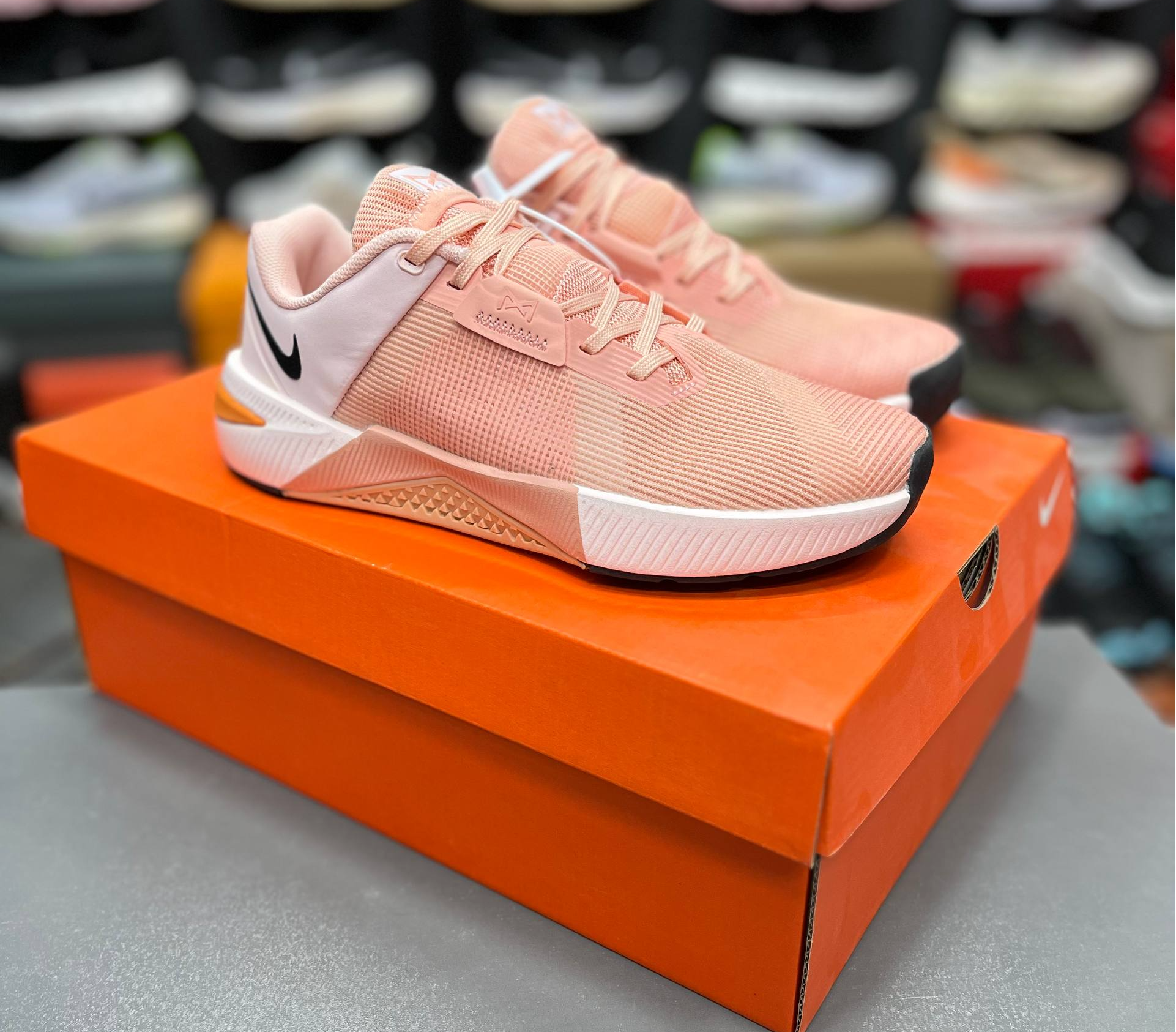 کتونی نایک متکان ۱۰ مسترکوالیتی Nike Metcon ۱۰ساخت ویتنام وارداتی سایز۳۷ الی ۴۵ ست زنانه و مردانه فروش تکی و عمده ضمانت اصالت کالا بالاترین کیفیت پایین ترین قیمت