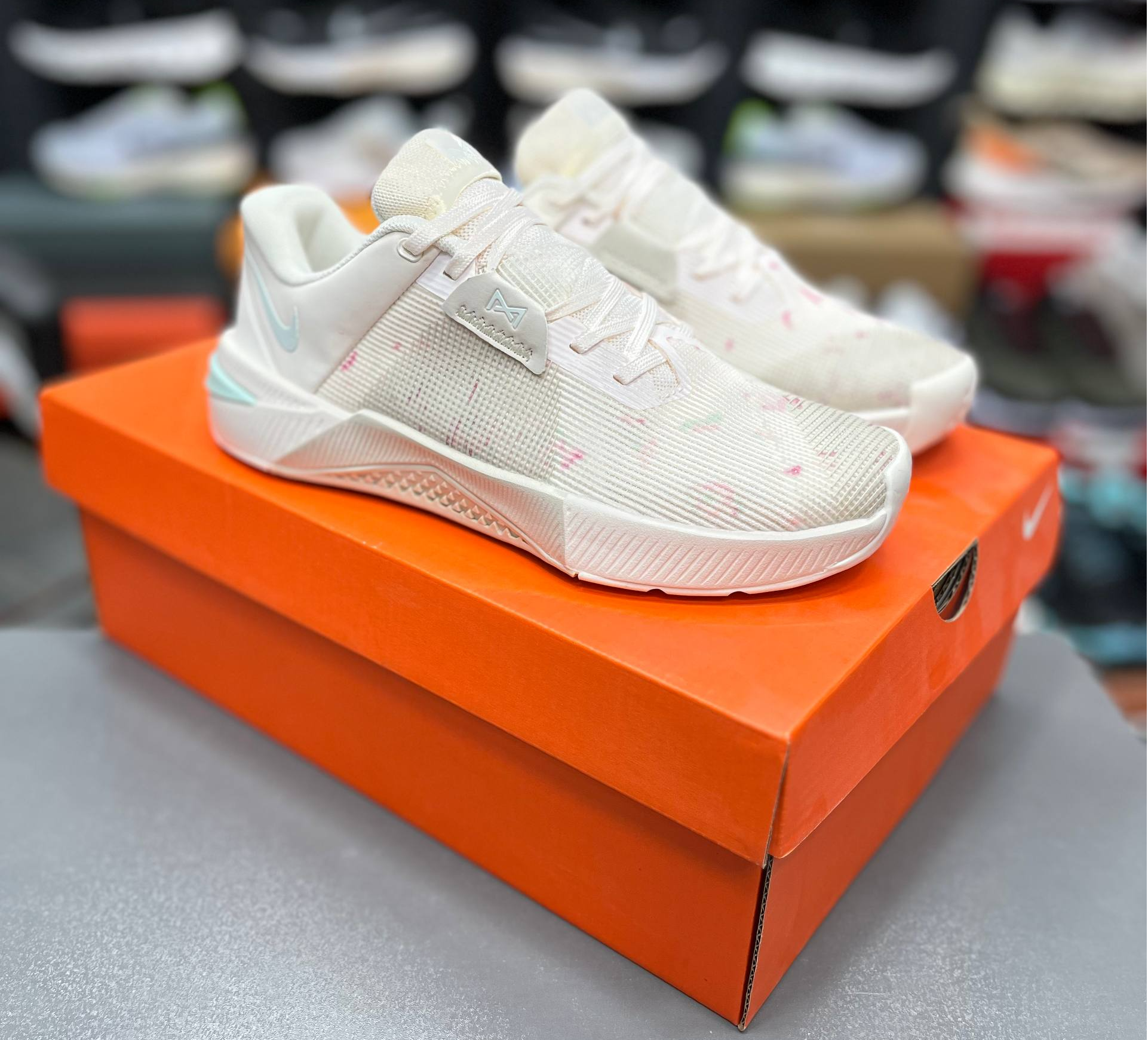 کتونی نایک متکان ۱۰ مسترکوالیتی Nike Metcon ۱۰ساخت ویتنام وارداتی سایز۳۷ الی ۴۵ ست زنانه و مردانه فروش تکی و عمده ضمانت اصالت کالا بالاترین کیفیت پایین ترین قیمت