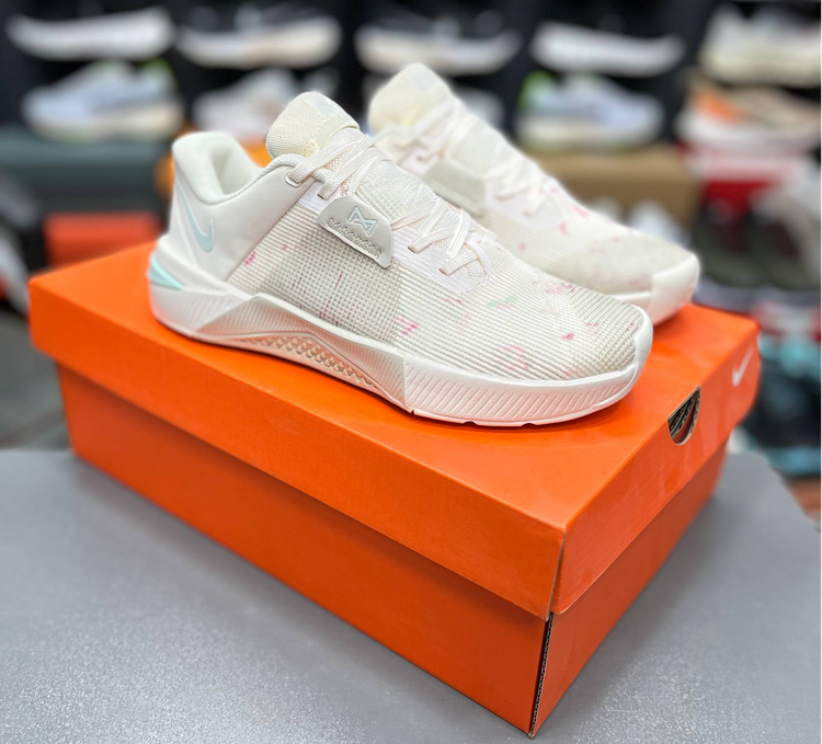 کتونی نایک متکان ۱۰ مسترکوالیتی Nike Metcon ۱۰ساخت ویتنام وارداتی سایز۳۷ الی ۴۵ ست زنانه و مردانه فروش تکی و عمده ضمانت اصالت کالا بالاترین کیفیت پایین ترین قیمت