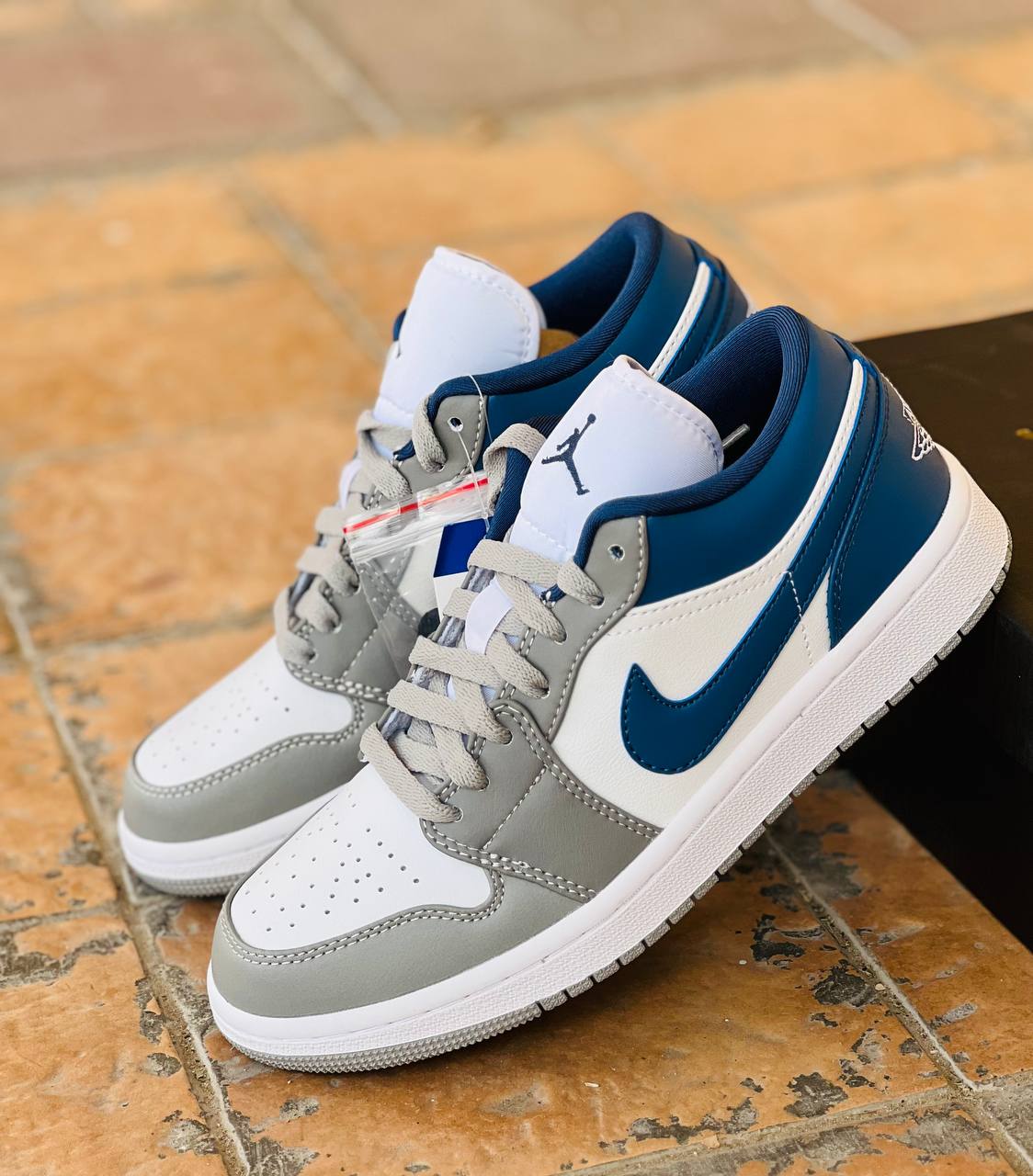نایک ایرجردن وان مسترکوالیتی Nike Air Jordan 1ساخت ویتنام وارداتی سایز37الی ۴۵ فروش تکی و عمده ضمانت اصالت کالا پایین ترین قیمت بالاترین کیفیت