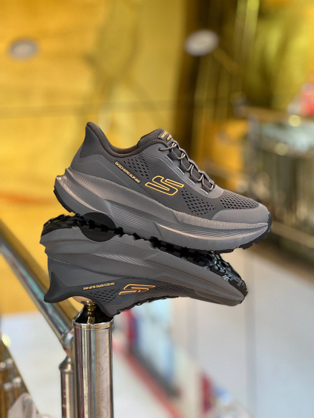 کتونی اسکیچرز اسلیپ Skechers Slip-insمسترکوالیتی درجه ۱ طبی و بدون بند سایز۴۰ الی ۴۵ ساخت ویتنام وارداتی فروش تکی و عمده ضمانت کیفیت کالا