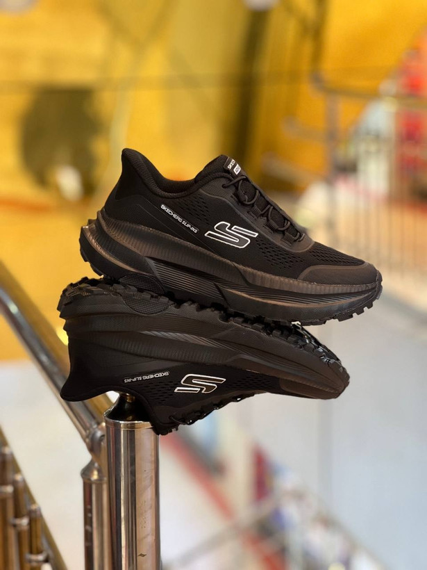 کتونی اسکیچرز اسلیپ Skechers Slip-insمسترکوالیتی درجه ۱ طبی و بدون بند سایز۴۰ الی ۴۵ ساخت ویتنام وارداتی فروش تکی و عمده ضمانت کیفیت کالا