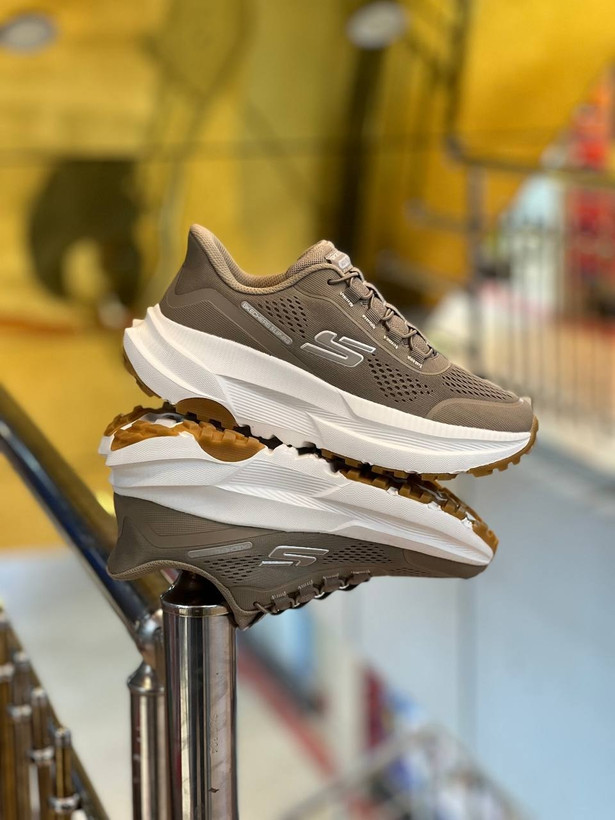 کتونی اسکیچرز اسلیپ Skechers Slip-insمسترکوالیتی درجه ۱ طبی و بدون بند سایز۴۰ الی ۴۵ ساخت ویتنام وارداتی فروش تکی و عمده ضمانت کیفیت کالا