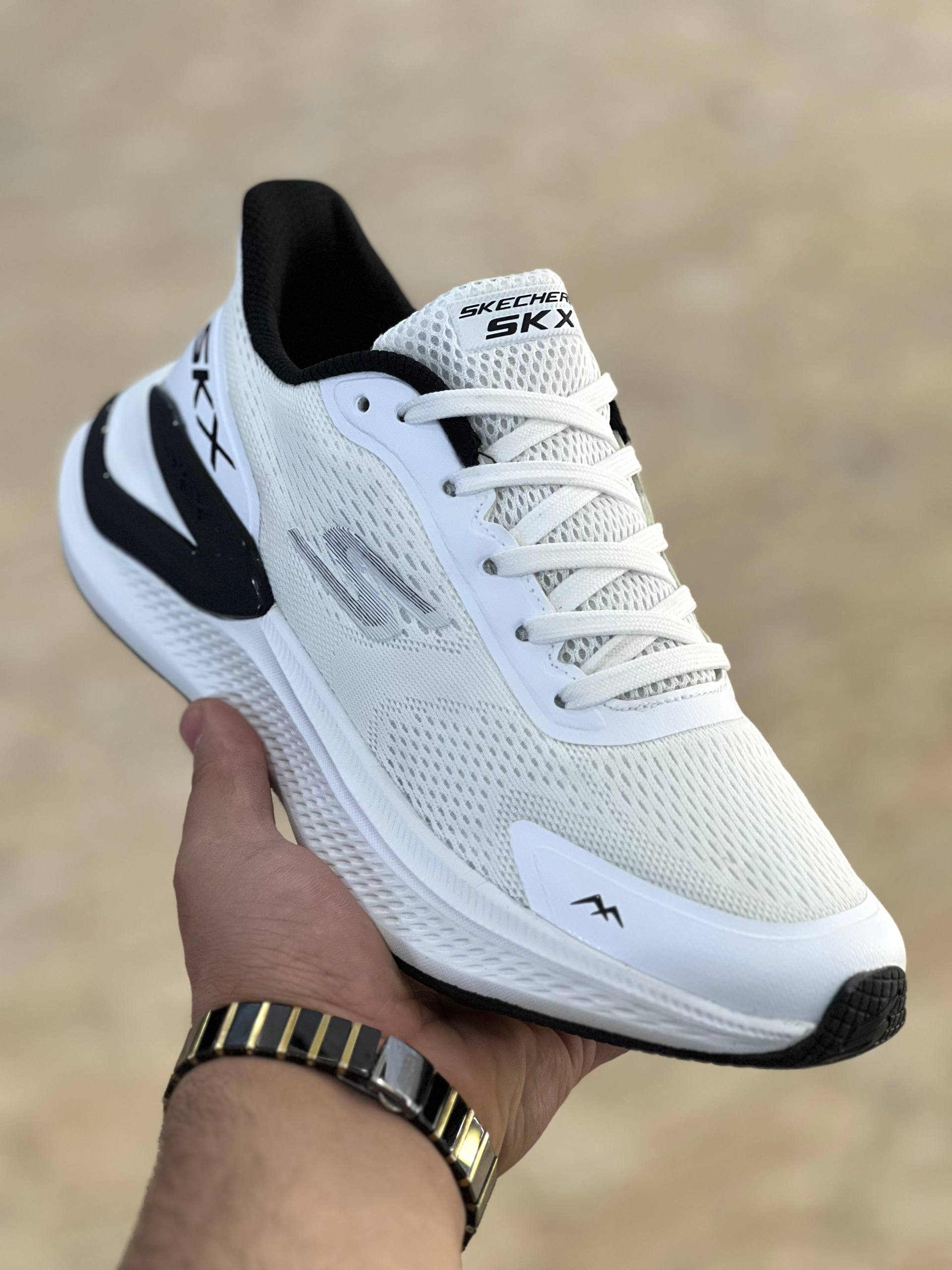 کتونی اسکیچرزSKXمسترکوالیتی Skechers SKXساخت ویتنام وارداتی سایز40الی ۴۵فروش تکی و عمده ضمانت اصالت کالا بالاترین کیفیت درجه ۱