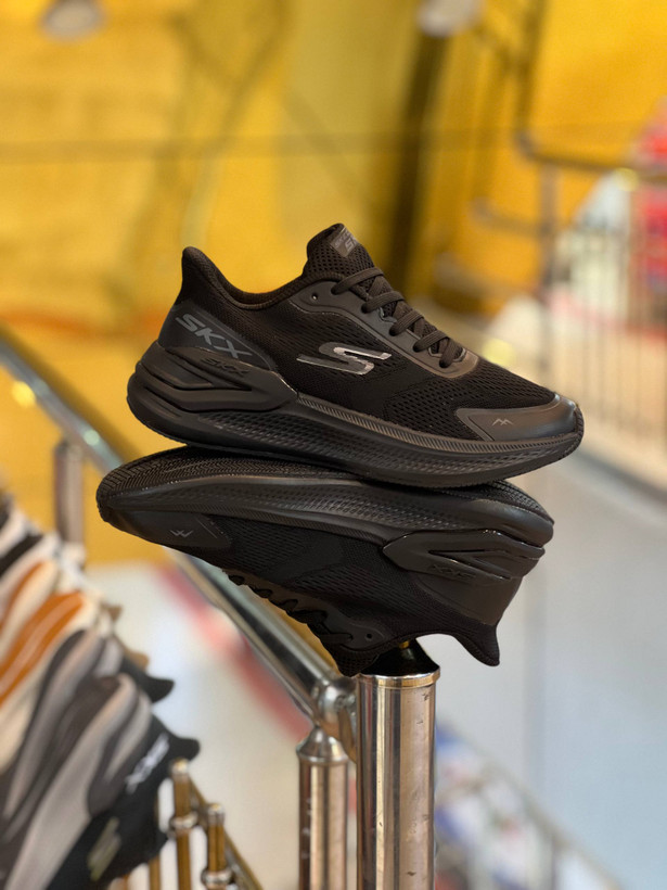 کتونی اسکیچرزSKXمسترکوالیتی Skechers SKXساخت ویتنام وارداتی سایز40الی ۴۵فروش تکی و عمده ضمانت اصالت کالا بالاترین کیفیت درجه ۱