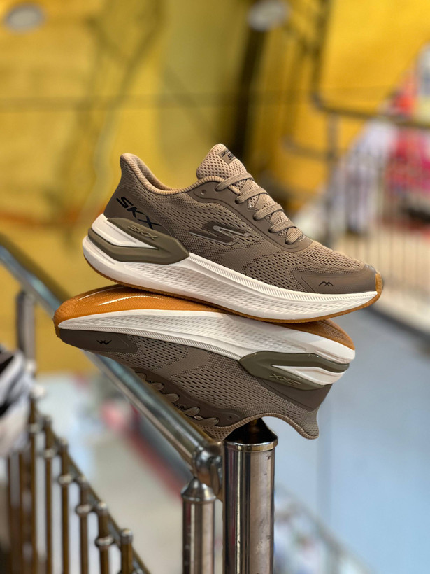 کتونی اسکیچرزSKXمسترکوالیتی Skechers SKXساخت ویتنام وارداتی سایز40الی ۴۵فروش تکی و عمده ضمانت اصالت کالا بالاترین کیفیت درجه ۱