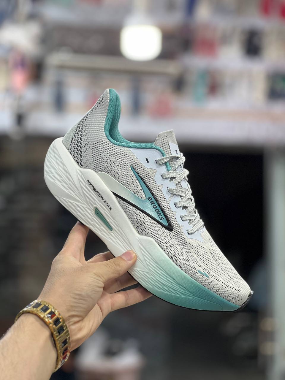 کتونی وارداتی بروکس هایپریون مکس مسترکوالیتی Brooks Hyperion Maxساخت ویتنام وارداتی سایز۴۰الی ۴۵فروش تکی و عمده ضمانت کیفیت کالا