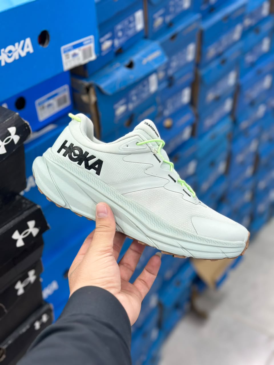 کتونی هوکا ترنسپورت مسترکوالیتی HOKA Transport goretexساخت ویتنام وارداتی زیره ویبرام ضد آب کیفیت عالی سایز 40 الی ۴۵فروش تکی و عمده ضمانت کیفیت کالا