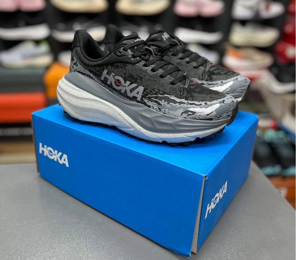 کتونی رانینگ و پیاده رویی هوکا استینسون ۷مسترکوالیتی Hoka stinson 7ساخت ویتنام وارداتی سایز ۴۰الی ۴۵فروش تکی و عمده ضمانت کیفیت کالا