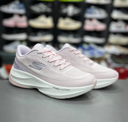 کتونی اسکیچرز هایپر بوست کربن مسترکوالیتیskechers Hyper Burstساخت ویتنام وارداتی سایز۳۷ الی ۴۰فروش تکی و عمده ضمانت کیفیت کالا