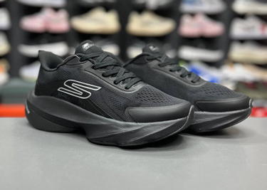 کتونی اسکیچرز هایپربوست کربن مسترکوالیتیskechers Hyper Burstساخت ویتنام وارداتی سایز ۴۰ الی ۴۵فروش تکی و عمده ضمانت کیفیت کالا