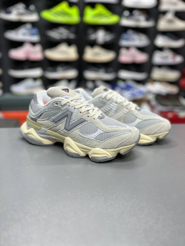 کتونی وارداتی نیوبالانس ۹۰۶۰ مسترکوالیتی Newbalance 9060ساخت ویتنام سایز ۴۰الی ۴۵ فروش تکی و عمده ضمانت کیفیت کالا