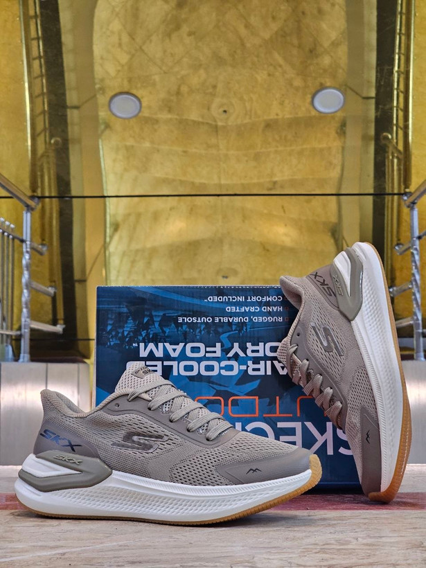 کتونی وارداتی اسکیچرز اس کای ایکس مسترکوالیتی Skechers SKXساخت ویتنام وارداتی سایز40الی ۴۵فروش تکی و عمده ضمانت اصالت کالا بالاترین کیفیت درجه ۱