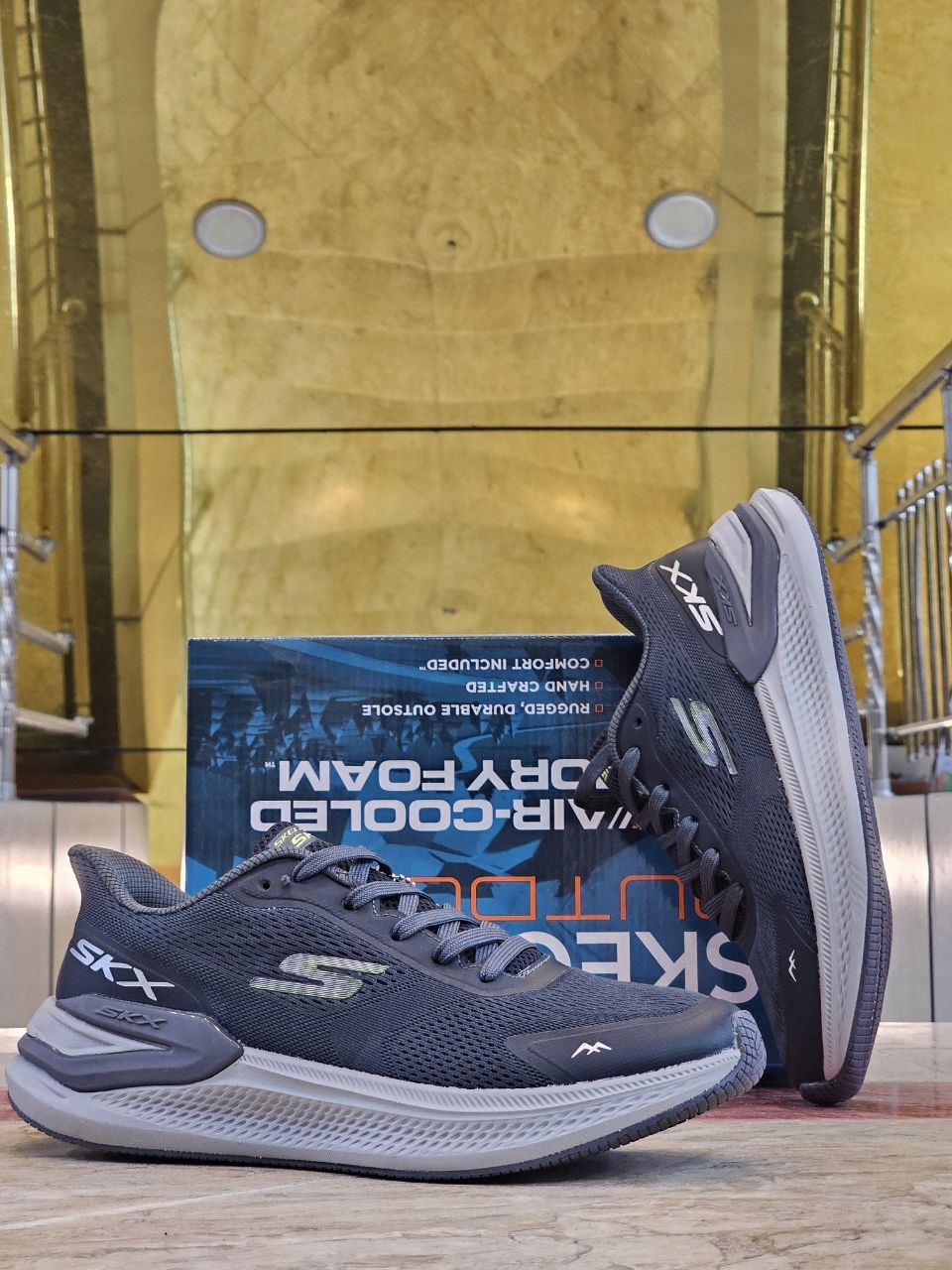 کتونی وارداتی اسکیچرز اس کای ایکس مسترکوالیتی Skechers SKXساخت ویتنام وارداتی سایز40الی ۴۵فروش تکی و عمده ضمانت اصالت کالا بالاترین کیفیت درجه ۱