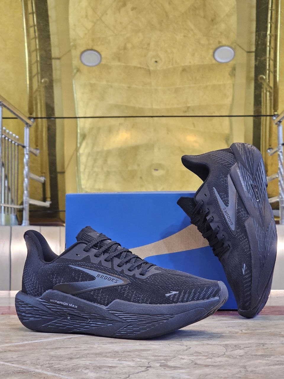 خرید کتونی وارداتی بروکس هایپریون مکس مسترکوالیتی Brooks Hyperion Maxساخت ویتنام وارداتی سایز۴۰الی ۴۵فروش تکی و عمده ضمانت کیفیت کالا