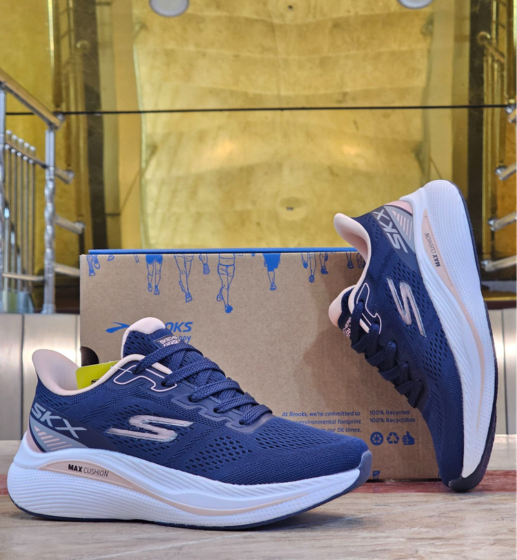 کتونی وارداتی اسکیچرز اس کای ایکس مسترکوالیتی Skechers SKXساخت ویتنام وارداتی سایز۳۷الی ۴۰فروش تکی و عمده ضمانت اصالت کالا بالاترین کیفیت درجه ۱ پایین ترین قیمت