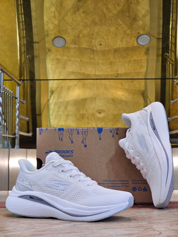 کتونی وارداتی اسکیچرز اس کای ایکس مسترکوالیتی Skechers SKXساخت ویتنام وارداتی سایز۳۷الی ۴۰فروش تکی و عمده ضمانت اصالت کالا بالاترین کیفیت درجه ۱ پایین ترین قیمت