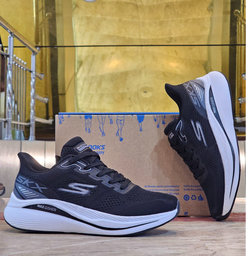 کتونی وارداتی اسکیچرز اس کای ایکس مسترکوالیتی Skechers SKXساخت ویتنام وارداتی سایز۳۷الی ۴۰فروش تکی و عمده ضمانت اصالت کالا بالاترین کیفیت درجه ۱ پایین ترین قیمت