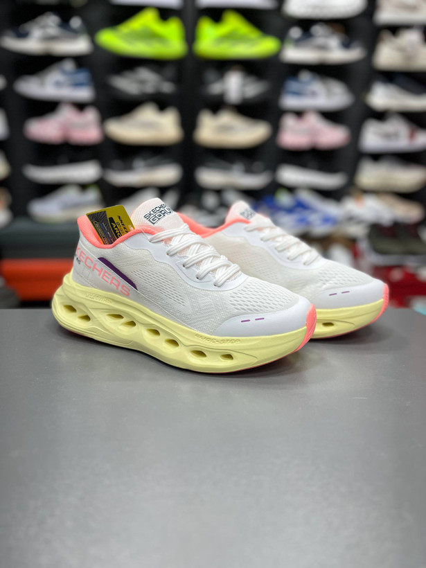 خرید کتونی اسکیچرز اسلیپ بند دار مسترکوالیتیSkechers Slip_Insساخت ویتنام وارداتی سایز ۳۷الی۴۰ بالاترین کیفیت ضمانت اصالت کالا فروش تکی و عمده