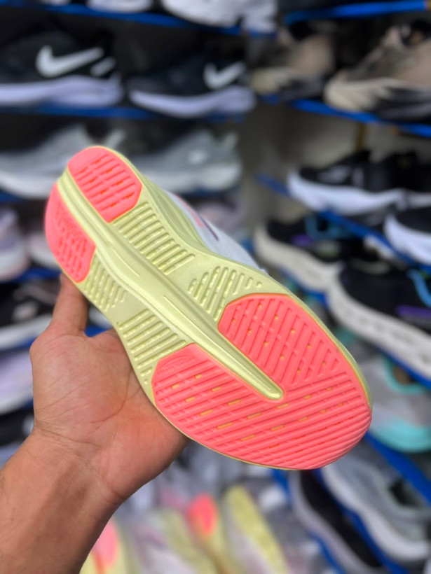 خرید کتونی اسکیچرز اسلیپ بند دار مسترکوالیتیSkechers Slip_Insساخت ویتنام وارداتی سایز ۳۷الی۴۰ بالاترین کیفیت ضمانت اصالت کالا فروش تکی و عمده