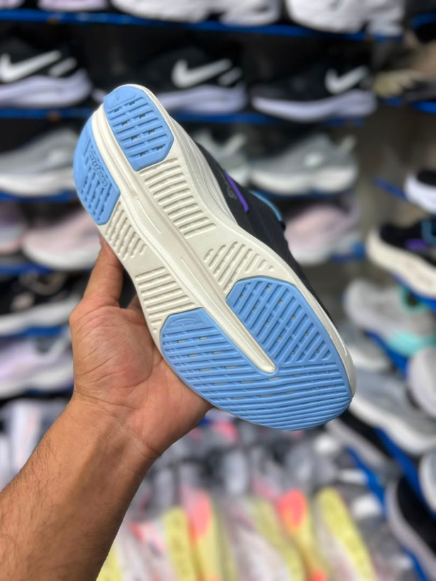 کتونی اسکیچرز اسلیپ بند دار مسترکوالیتیSkechers Slip_Insساخت ویتنام وارداتی سایز ۳۷الی۴۰ بالاترین کیفیت ضمانت اصالت کالا فروش تکی و عمده