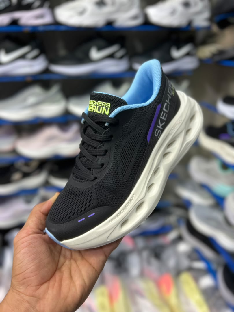 کتونی اسکیچرز اسلیپ بند دار مسترکوالیتیSkechers Slip_Insساخت ویتنام وارداتی سایز ۳۷الی۴۰ بالاترین کیفیت ضمانت اصالت کالا فروش تکی و عمده
