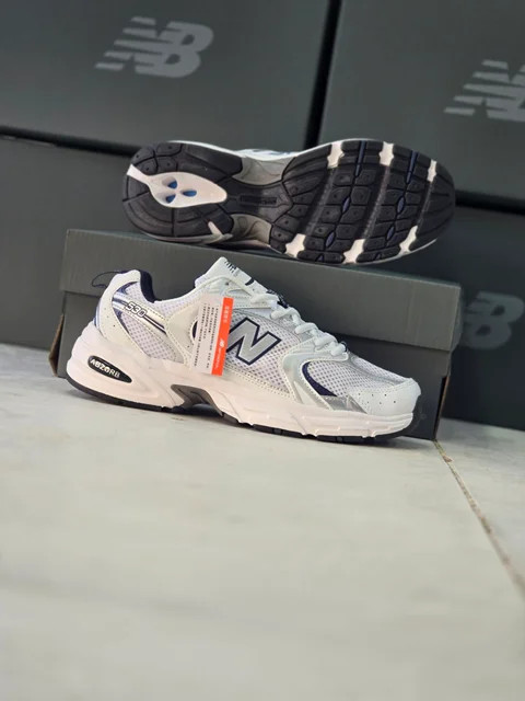 کتونی وارداتی نیوبالانس ۵۳۰ مسترکوالیتی Newbalance 530ساخت ویتنام وارداتی پیاده رویی و روزمره سایز۳۷ الی ۴۵ فروش تکی و عمده ضمانت کیفیت کالا