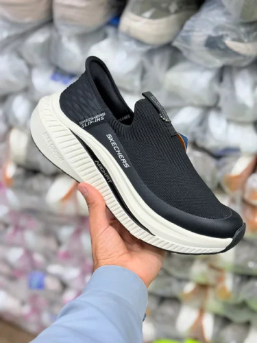 کتونی اسکیچرز بدون بند اسلیپ امو مسترکوالیتیSkechers Slip Ins Uomoساخت ویتنام وارداتی سایز ۴۰ الی ۴۵طبی و سبک و راحت فروش تکی و عمده ضمانت کیفیت کالا