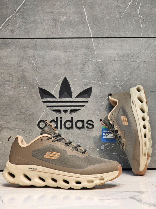 کتونی وارداتی اسکیچرز اولترا گو مسترکوالیتی Skechers Ultra Goساخت ویتنام وارداتی سایز ۴۰ الی ۴۵فروش تکی و عمده ضمانت کیفیت کالا