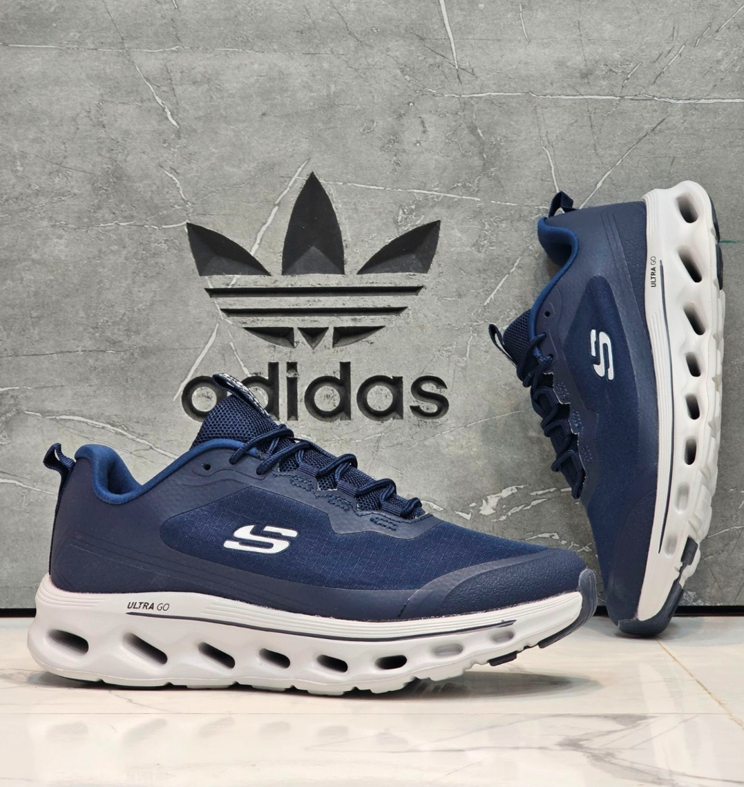 کتونی اسکیچرز اولترا گو مسترکوالیتی Skechers Ultra Goساخت ویتنام وارداتی سایز ۴۰ الی ۴۵فروش تکی و عمده ضمانت کیفیت کالا