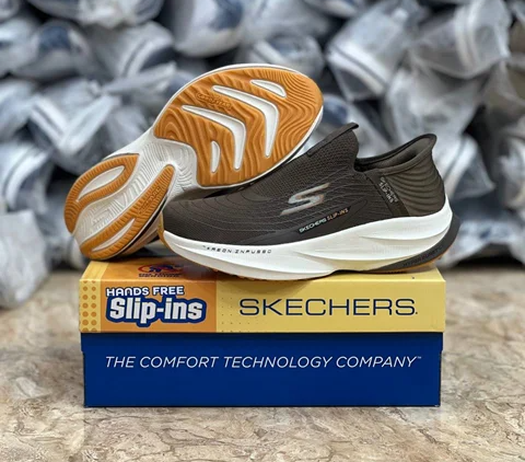 کتونی وارداتی اسکیچرز بدون بند مسترکوالیتیSkechers Slip _Ins Ultra Go Sole Memory Foamساخت ویتنام وارداتی سایز ۴۰ الی ۴۵مخصوص پا درد و کمر درد با زیره فوق العاده طبی و راحت فروش تکی و عمده ضمانت کیفیت کالا