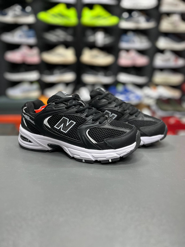 کتونی وارداتی نیوبالانس ۵۳۰ مسترکوالیتی Newbalance 530ساخت ویتنام پیاده رویی و روزمره سایز۳۷ الی ۴۵ ست پرفروش زنانه و مردانه کتونی نیوبالانس۵۳۰ فروش تکی و عمده ضمانت کیفیت کالا