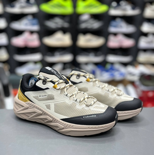 خرید کتونی وارداتی کلمبیا Colombia kailas mountain wander _2 GTX low waterproof Trekkingکتونی زمستانی گورتکس ضدآب زیره ویبرام سایز40الی ۴۵ ساخت ویتنام وارداتی فروش تکی و عمده ضمانت کیفیت کالا
