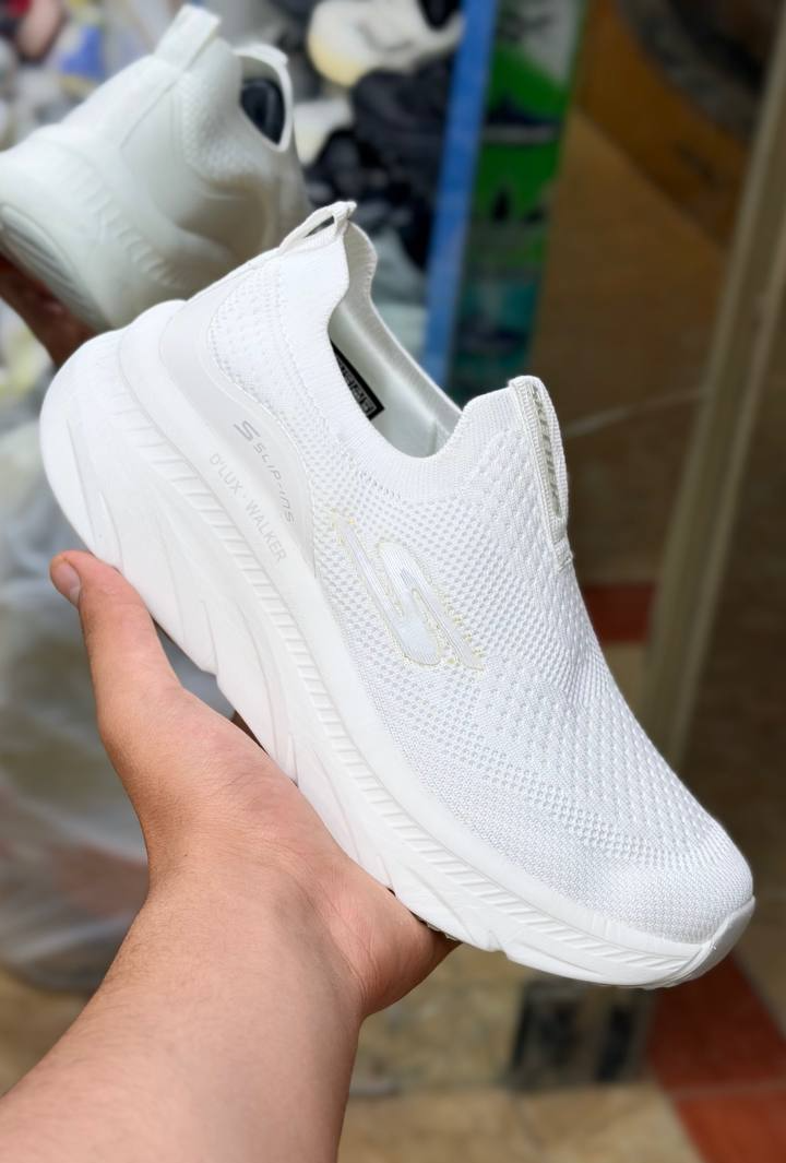 کتونی اسکیچرز بدون بند مموری فوم سبک و طبی و راحت مستر کوالیتیSkechers Slip _Ins Ultra Go Sole Memory Foamساخت ویتنام وارداتی سایز۳۷_۳۸_۳۹_۴۰فروش تکی و عمده ضمانت و کیفیت کالا