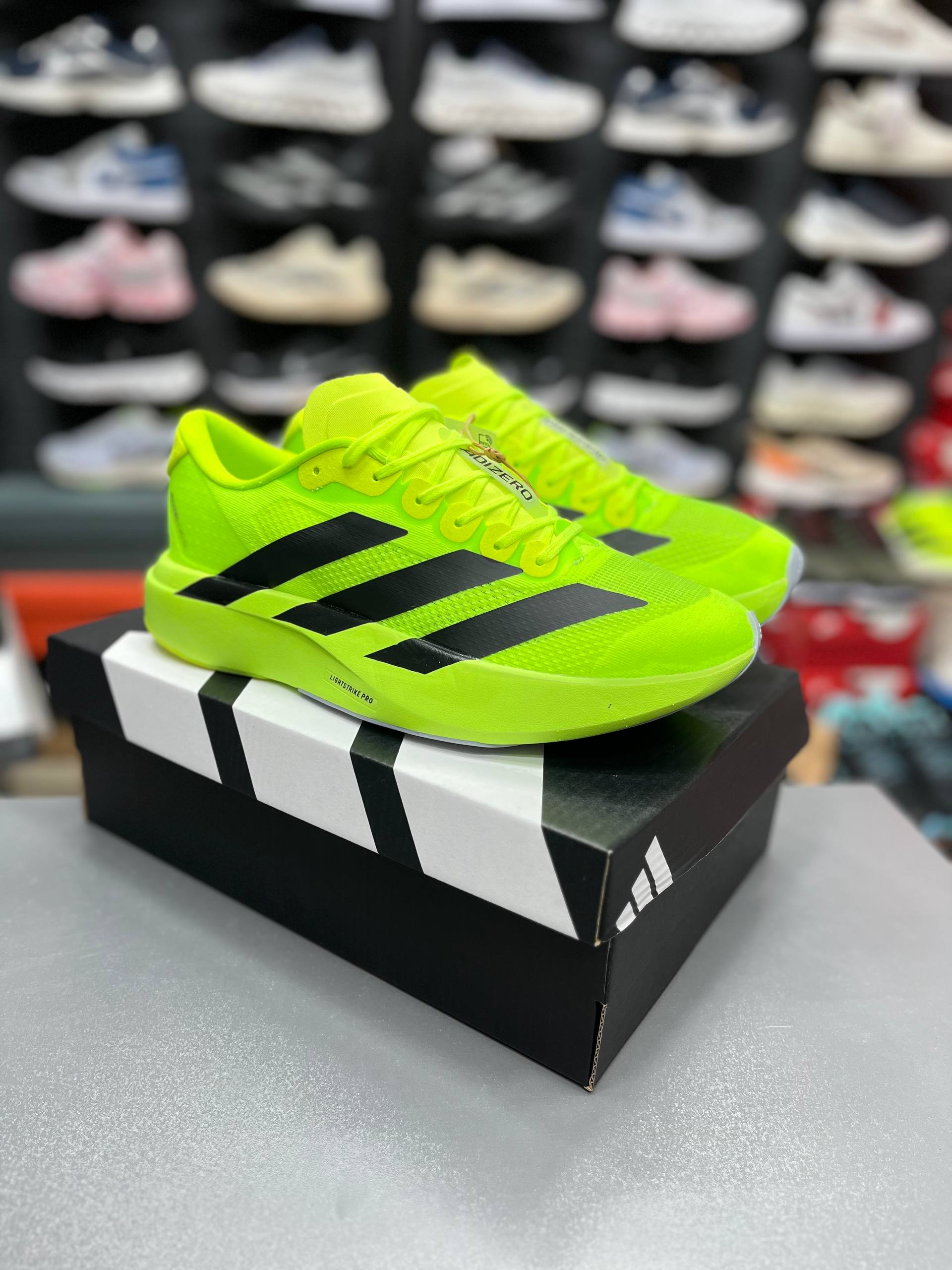 کتونی وارداتی آدیداس آدیزیرو مسترکوالیتی Adidas Adizero EVOSLساخت ویتنام سایز ۳۷ الی ۴۵ ست جذاب زنانه و مردانه ضمانت کیفیت کالا فروش تکی و عمده