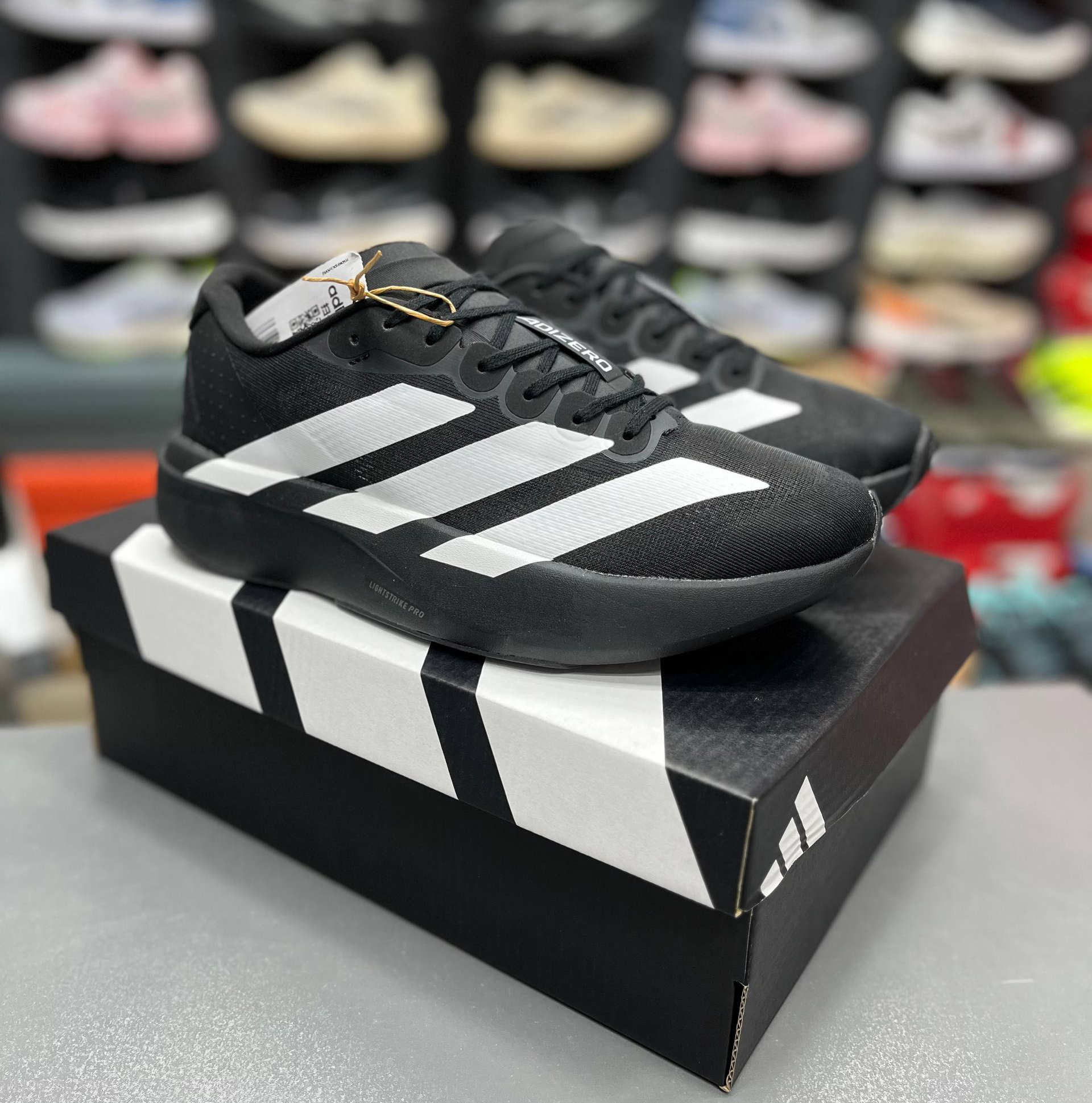 کتونی وارداتی آدیداس آدیزیرو مسترکوالیتی Adidas Adizero EVOSLساخت ویتنام سایز ۳۷ الی ۴۵ ست جذاب زنانه و مردانه ضمانت کیفیت کالا فروش تکی و عمده