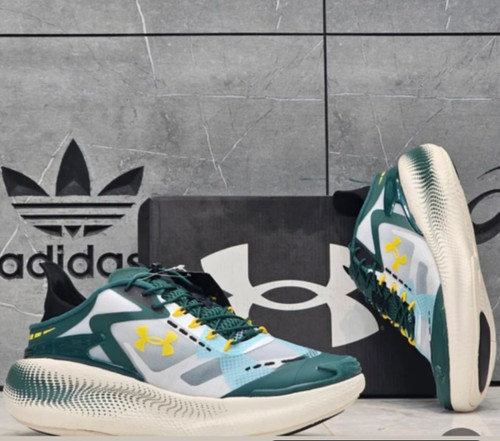 خرید کتونی وارداتی آندرارمور اکو اسلیپ اسپید Under Armour UA Echoساخت ویتنام وارداتی سایز ۴۰الی ۴۵ همراه با جعبه بارکد دار ضمانت اصالت کالا کیفیت مسترکوالیتی درجه ۱