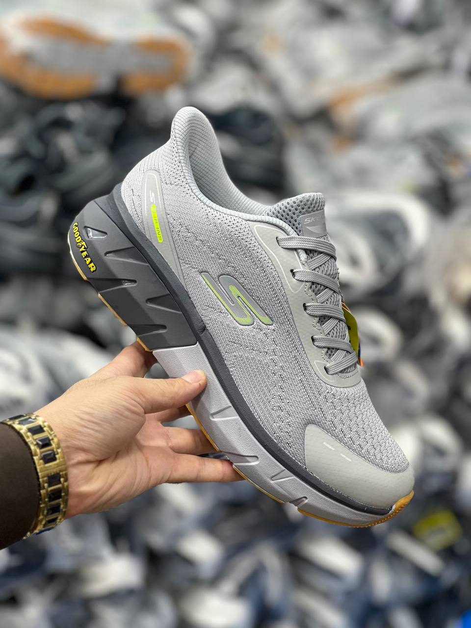 کتونی اسکیچرز آرچ فیت اسلیپ اینز با زیره گودیر مسترکوالیتیSkechers Archfit Slip-insساخت ویتنام وارداتی سایز۴۰ الی ۴۵ مخصوص پیاده رویی و روزمره فروش تکی و عمده ضمانت کیفیت کالا