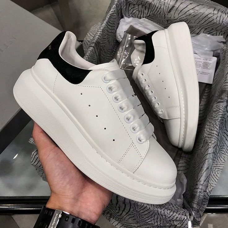 کتونی وارداتی الکساندر مک کوئین مسترکوالیتیAlexander McQueen Sneakersساخت ویتنام وارداتی سایز۴۰ الی ۴۵فروش تکی و عمده ضمانت کیفیت کالا